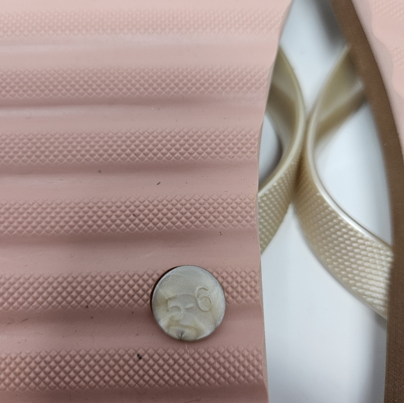 Coach Zac Flip Flops Size 5/6 - Picture 2 of 5